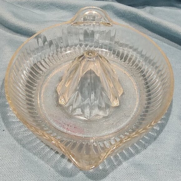 Vintage Juicer Glass Clear Pour Spout And Handle - Picture 2 of 8